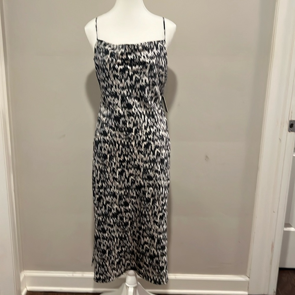 NWT Express slip style dress.SIZE M
